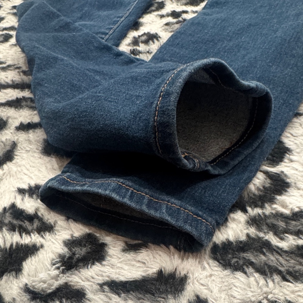 Classic Navy Skinny Jeans for Women - Picture 4 of 6